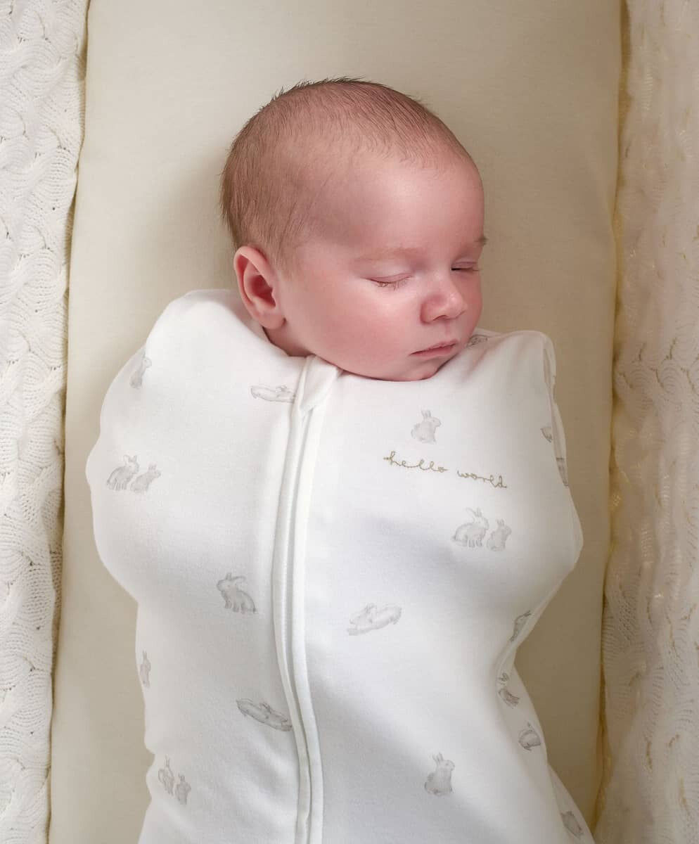 7348B2B00_3