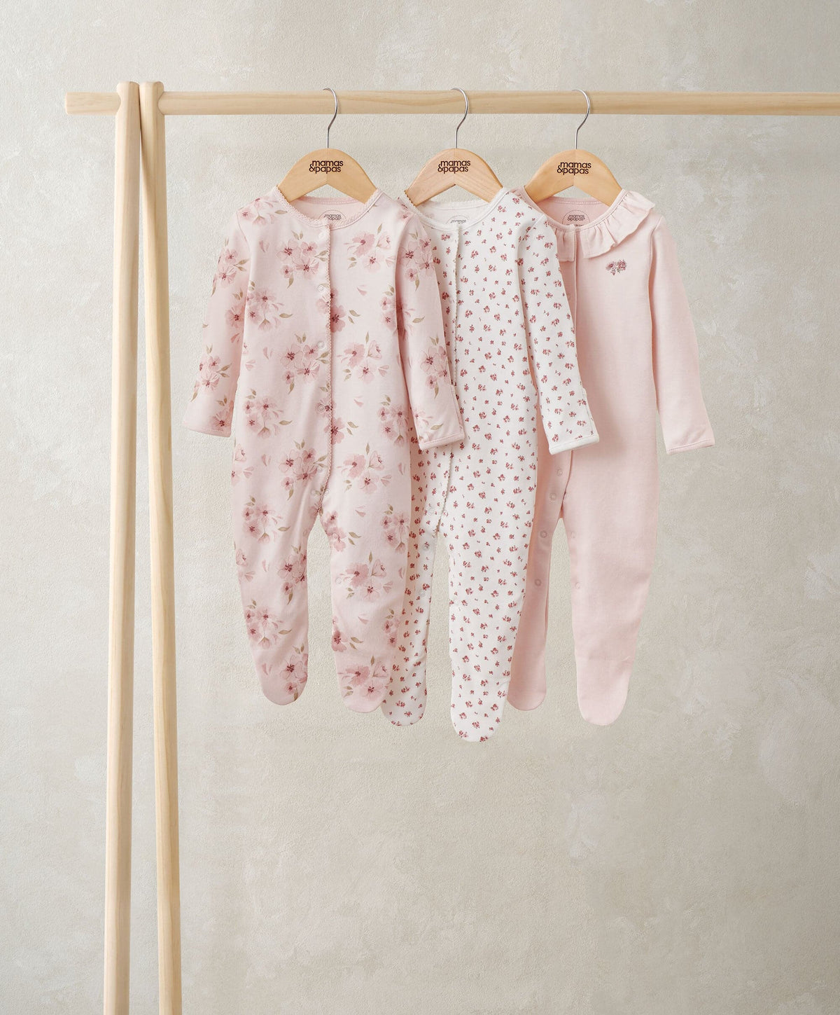 S79FM7HB0_26